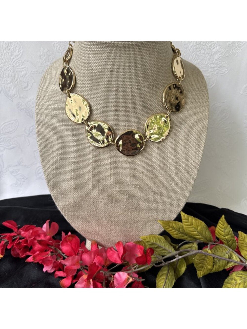 Nordstrom Sequin NYC Brand Gold Tone Chunky Hammered Statement Necklace $125 NEW